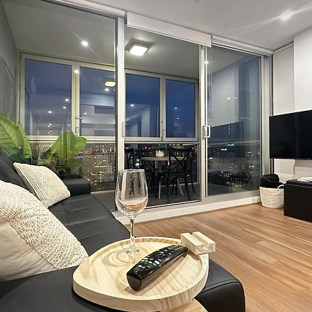 Penthouse View Apartment Luxury Cbd Penthouse Sleeps 6 Balcony Spa Access Adelaide Exterior photo