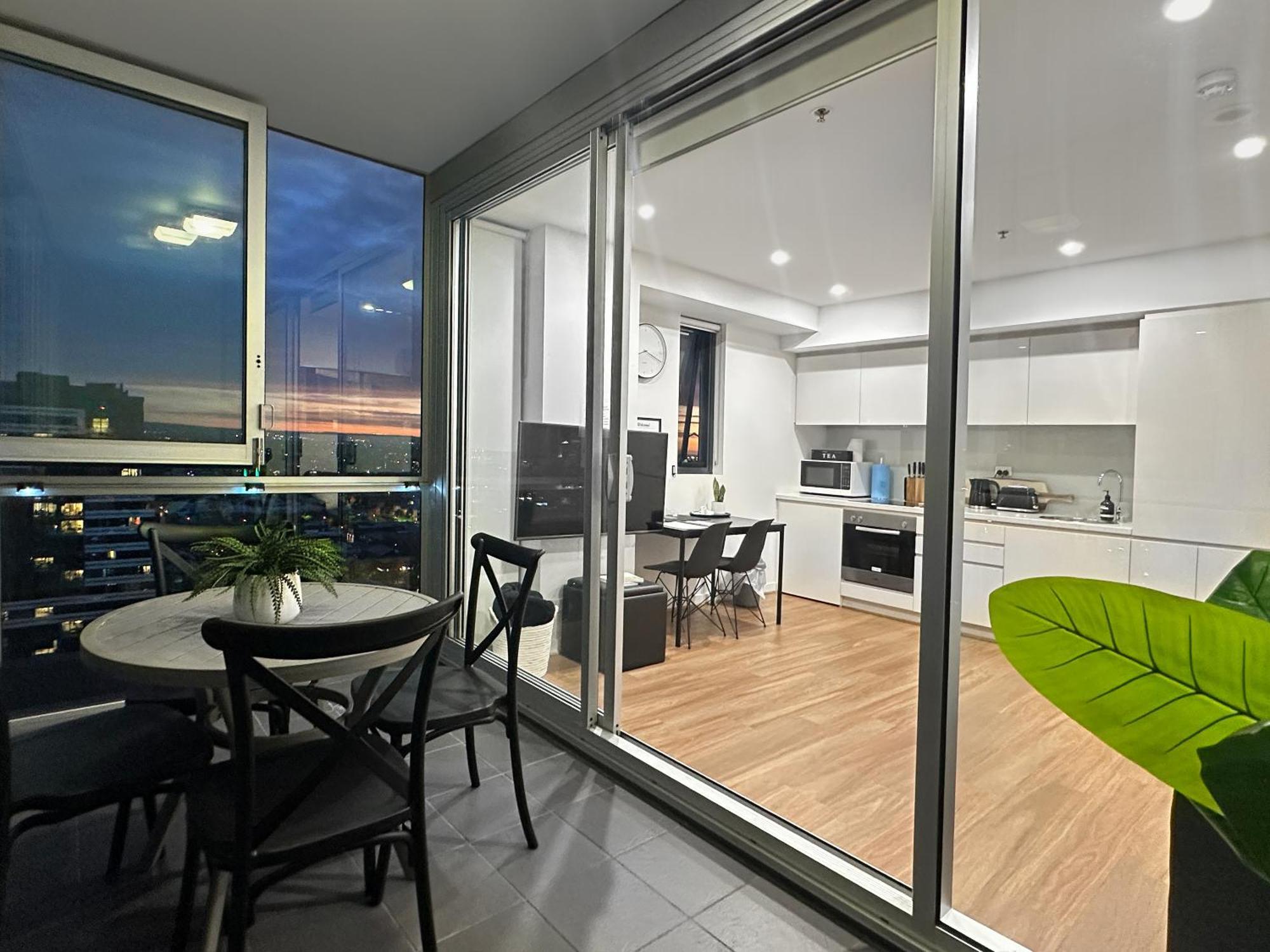 Penthouse View Apartment Luxury Cbd Penthouse Sleeps 6 Balcony Spa Access Adelaide Exterior photo