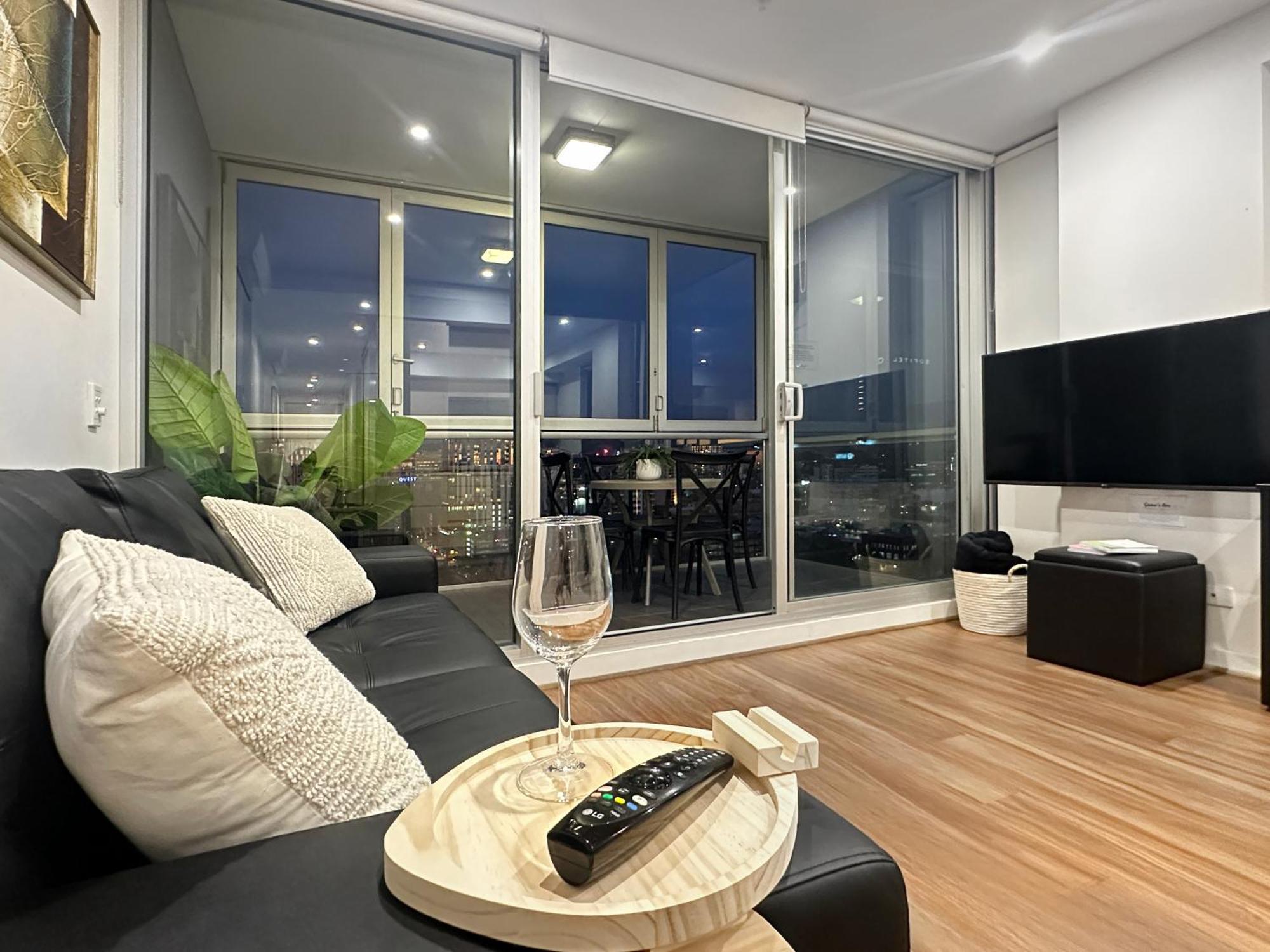 Penthouse View Apartment Luxury Cbd Penthouse Sleeps 6 Balcony Spa Access Adelaide Exterior photo