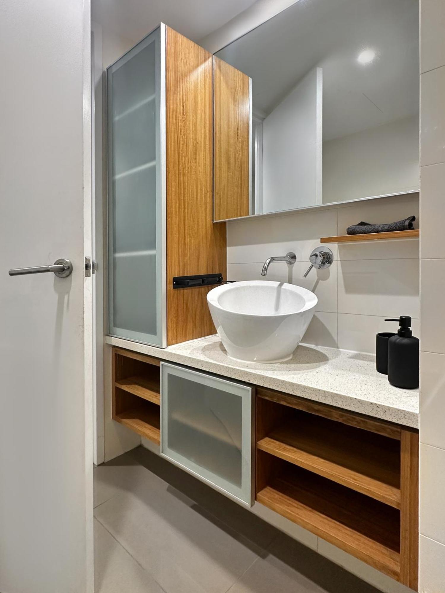 Penthouse View Apartment Luxury Cbd Penthouse Sleeps 6 Balcony Spa Access Adelaide Exterior photo